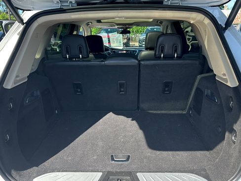 Used 2017 Buick Envision Essence FWD image 18
