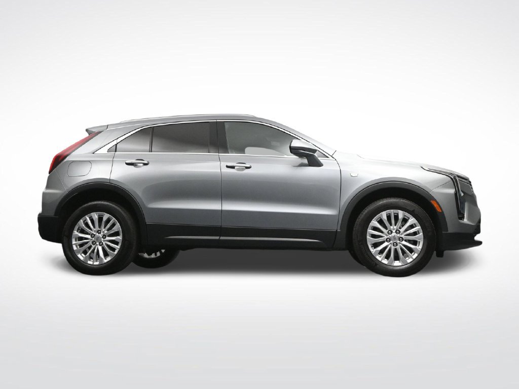 Used 2024 Cadillac XT4 Luxury w/ Cold Weather Package AWD/4WD image 29
