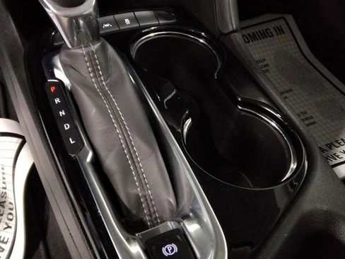 Used 2022 Buick Encore GX Select w/ Advanced Technology Package image 22