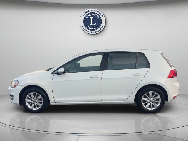 Used 2017 Volkswagen Golf S FWD image 3