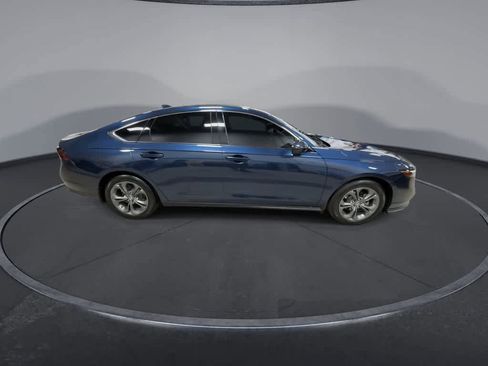 Certified 2024 Honda Accord EX image 9