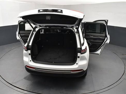 New 2026 Jeep Grand Cherokee Limited image 29