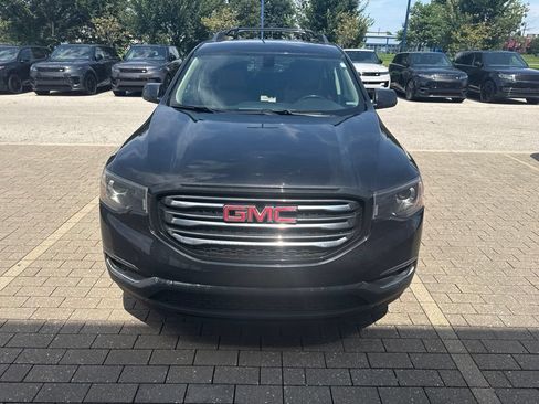 Used 2019 GMC Acadia SLT AWD/4WD image 2