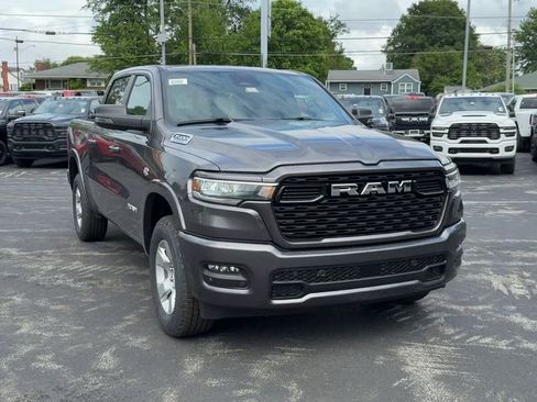 New 2026 RAM 1500 4x4 Crew Cab image 9