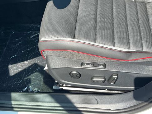 New 2025 Volkswagen GTI SE image 17