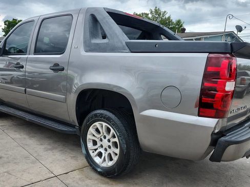 Used 2008 Chevrolet Avalanche LS RWD image 6