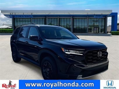 New 2025 Honda Pilot TrailSport