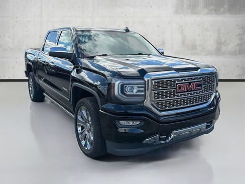 Used 2018 GMC Sierra 1500 Denali w/ Denali Ultimate Package image 3