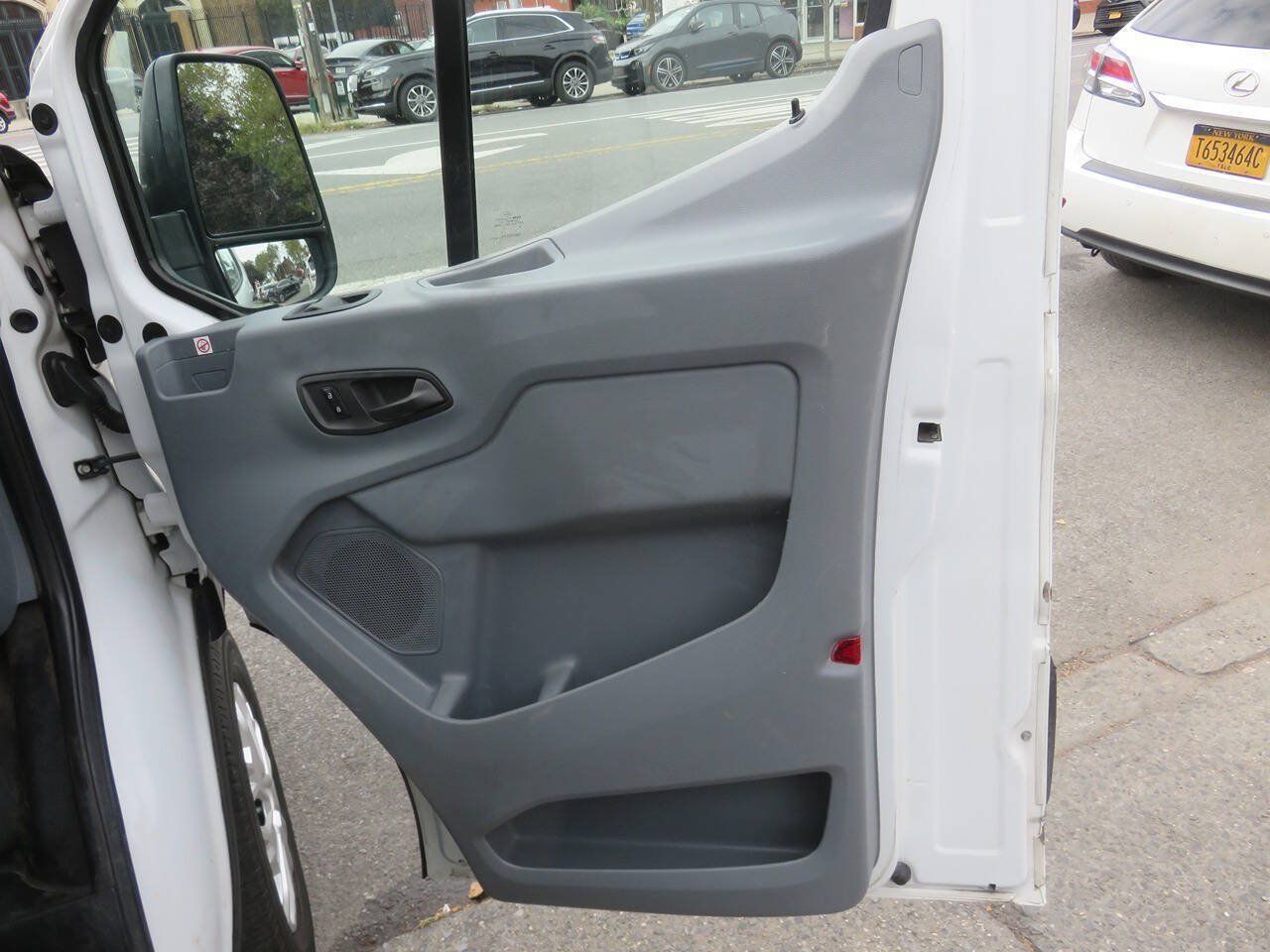 Used 2019 Ford Transit 250 148 Medium Roof w/ Interior Upgrade Package RWD image 23