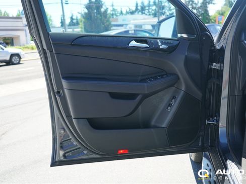 Used 2017 Mercedes-Benz GLS 450 4MATIC image 12