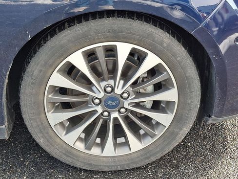 Used 2017 Ford C-MAX Titanium w/ Equipment Group 301A image 9