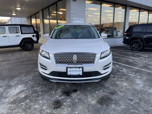 Used 2019 Lincoln MKC Reserve image 2