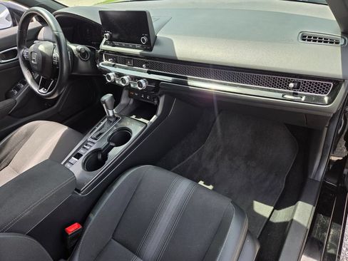 Used 2025 Honda Civic Sport image 19