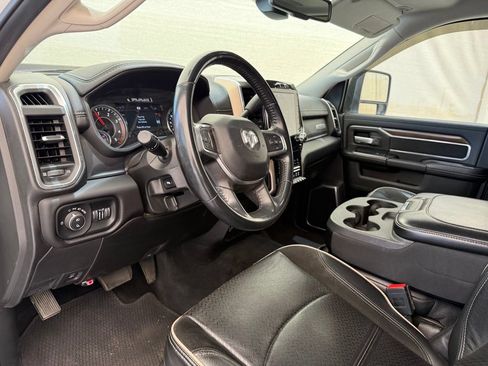 Used 2023 RAM 2500 Laramie AWD/4WD image 12