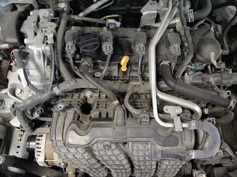 Used 2024 Nissan Altima 2.5 SV FWD image 30