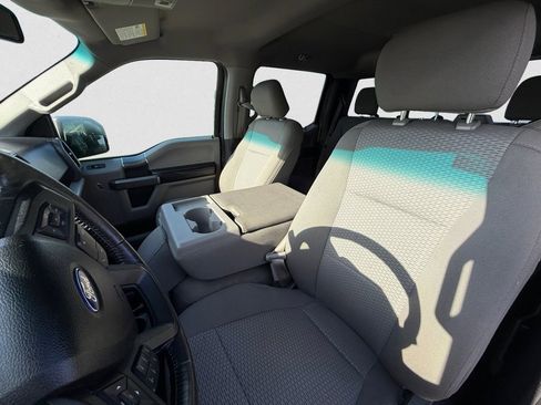 Used 2017 Ford F150 XLT w/ Equipment Group 302A Luxury AWD/4WD image 7