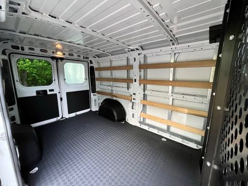 Used 2025 RAM ProMaster 2500 w/ U-Haul Equipment Group FWD image 19