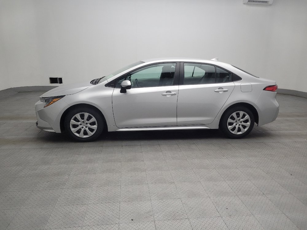 Used 2024 Toyota Corolla LE FWD image 2