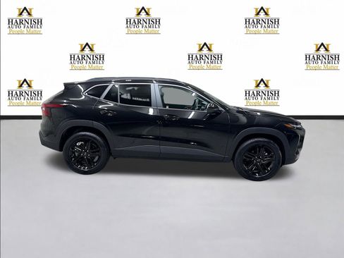 New 2026 Chevrolet Trax ACTIV w/ Sunroof Package image 4