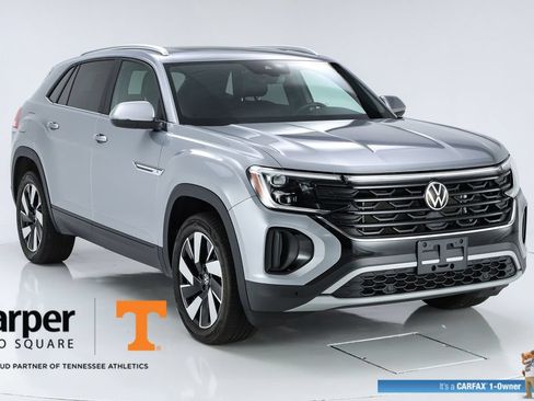 Used 2024 Volkswagen Atlas Cross Sport SE AWD/4WD image 15