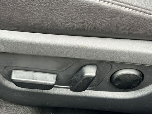 Used 2025 MAZDA CX-50 AWD 2.5 S w/ Premium Package image 22