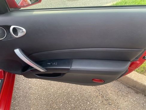 Used 2007 Nissan 350Z Enthusiast image 20