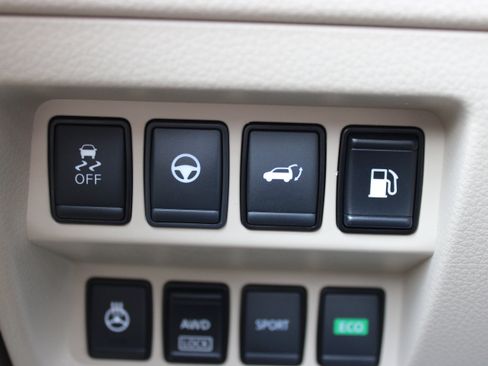 Used 2019 Nissan Rogue SV w/ Sun & Sound Touring Package AWD/4WD image 31