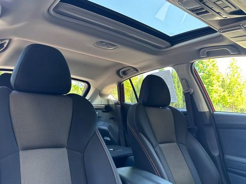 Used 2022 Subaru Crosstrek 2.0i Premium w/ Moonroof Package AWD/4WD image 17