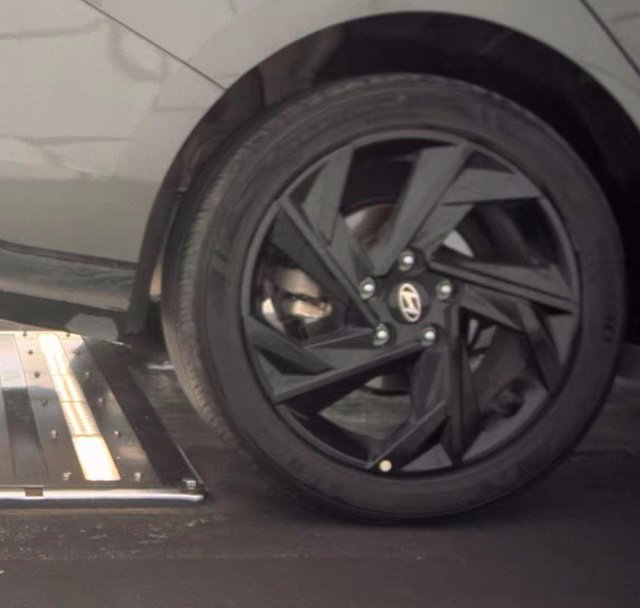 Used 2026 Hyundai Elantra Sport FWD image 16