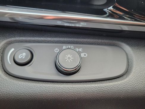 New 2026 Buick Envista Sport Touring w/ Convenience I Package FWD image 20