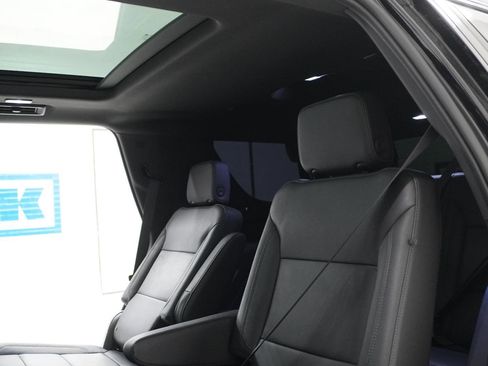 Used 2023 Chevrolet Tahoe Z71 AWD/4WD image 30