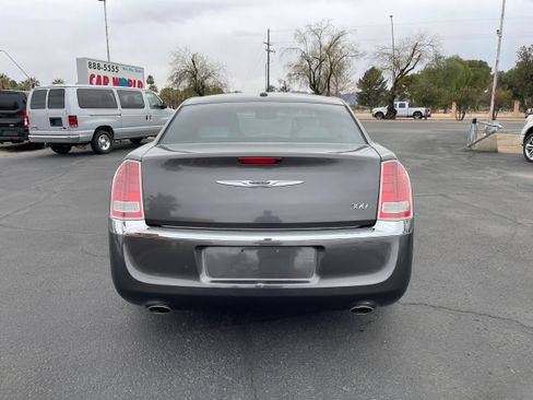 Used 2014 Chrysler 300 Uptown Edition w/ Quick Order Package 22M image 4