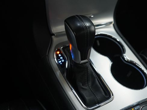 Used 2021 Jeep Grand Cherokee Summit image 24