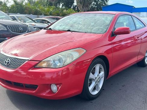 Used 2005 Toyota Solara SE FWD image 2