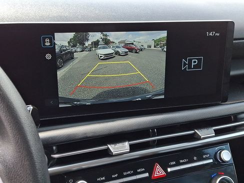 Certified 2025 Hyundai Tucson SEL AWD/4WD image 18