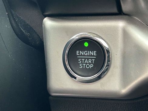 Used 2023 Ford Expedition XLT RWD image 27