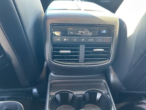 Used 2023 MAZDA CX-9 Touring image 13