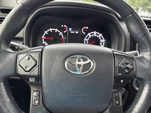 Used 2023 Toyota 4Runner 40th Anniversary SE AWD/4WD image 28