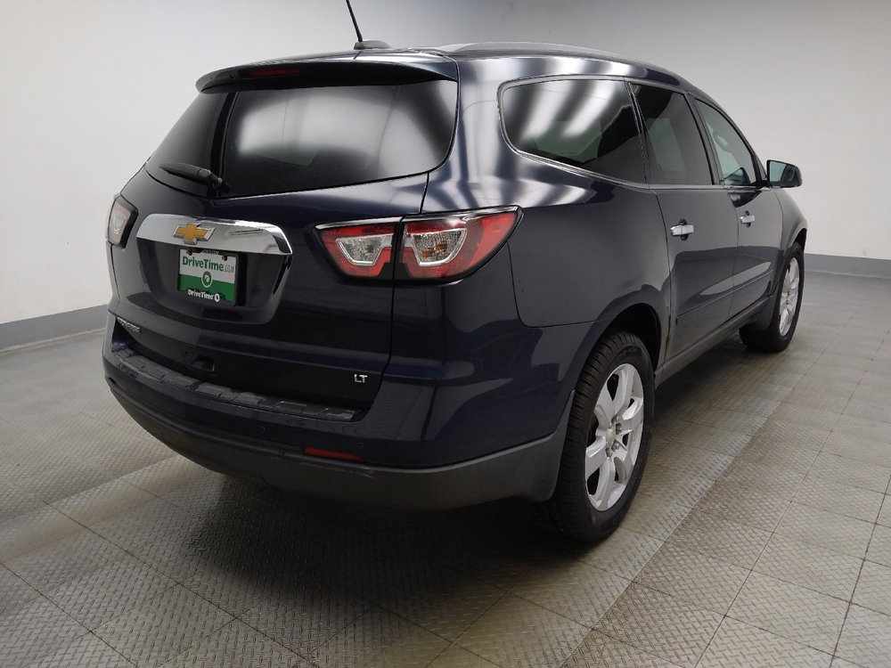 Used 2017 Chevrolet Traverse LT w/ Style and Technology Package FWD image 9