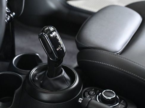 Used 2024 MINI Cooper S FWD image 23