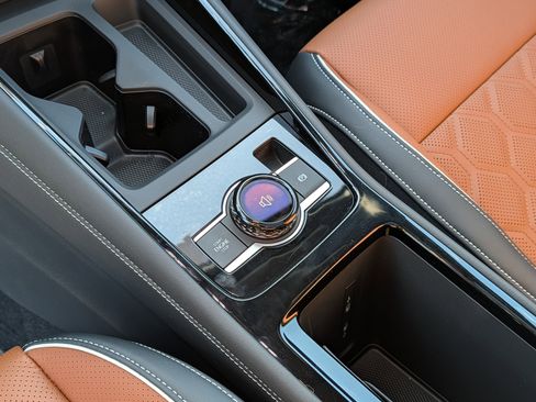 New 2026 Volkswagen Tiguan SEL R-Line image 9