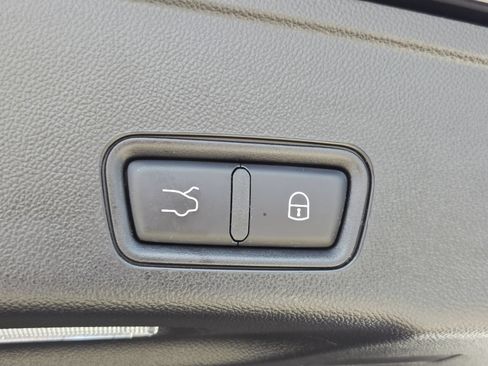 Used 2023 Maserati Grecale GT AWD/4WD image 19