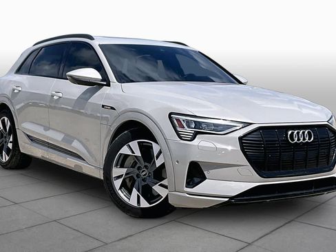 Used 2021 Audi e-tron Premium w/ Convenience Plus Package AWD/4WD image 2