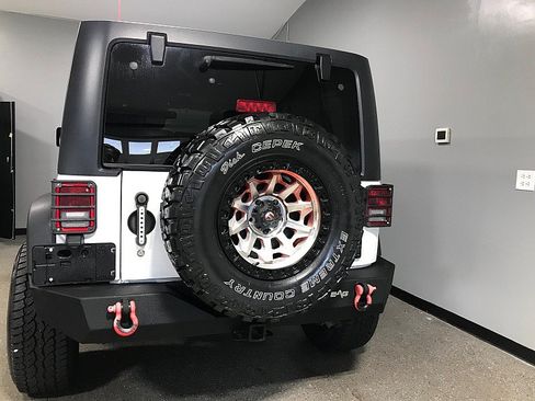 Used 2016 Jeep Wrangler Unlimited Sport w/ Quick Order Package 24S AWD/4WD image 4