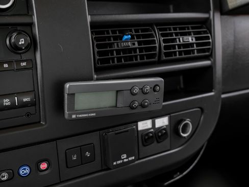 Used 2019 GMC Savana 3500 Van Cab-Chassis 2D w/ Power Convenience Package image 24