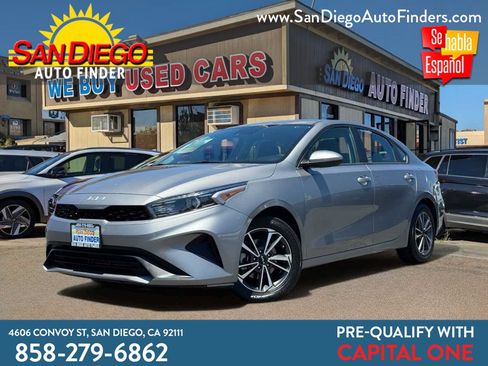 Used 2024 Kia Forte LXS FWD image 1