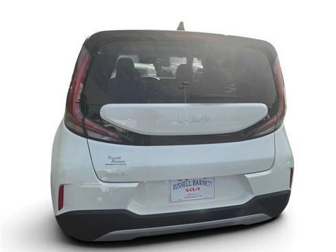 Used 2025 Kia Soul LX w/ LX Technology Package FWD image 19