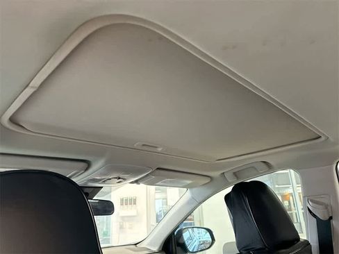 Used 2018 Toyota RAV4 XLE image 20