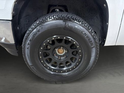 Used 2010 GMC Sierra 1500 SLE w/ Power Pack Plus image 14