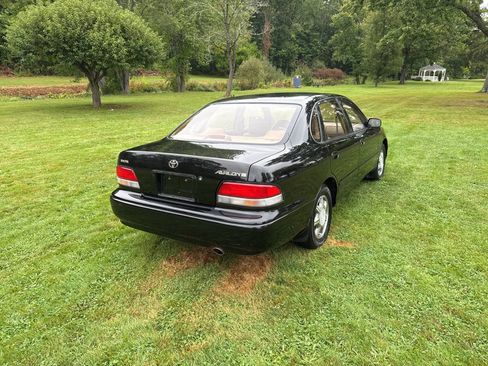 Used 1995 Toyota Avalon XLS FWD image 15